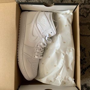 Jordan brand new never worn in original box size 11 all white